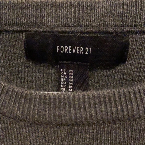 Soft Gray Long Sleeved Forever 21 Crop Top - Picture 2 of 2
